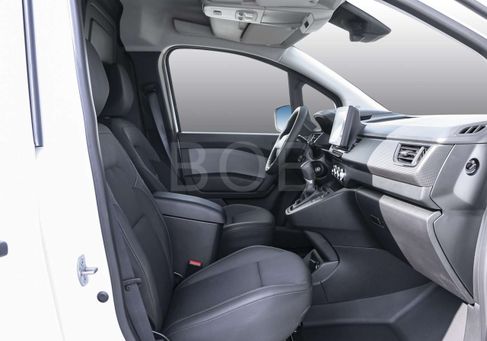 Renault Kangoo, 2025