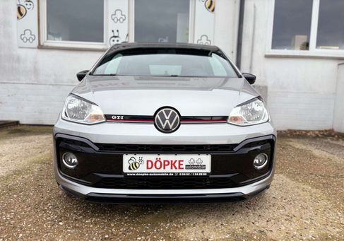 Volkswagen up!, 2018