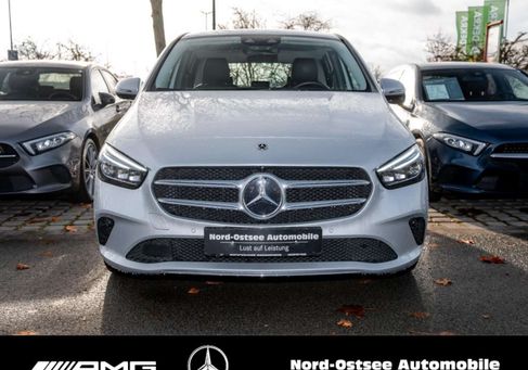 Mercedes-Benz B 220, 2021