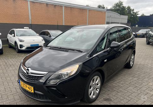 Opel Zafira Tourer, 2015