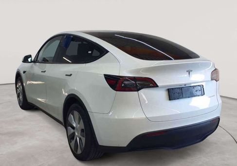 Tesla Model Y, 2023