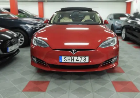 Tesla Model S, 2018