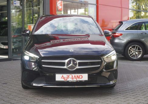 Mercedes-Benz B 200, 2020 3