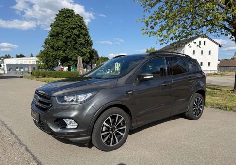 Ford Kuga, 2019