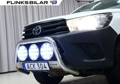 Toyota Hilux, 2016