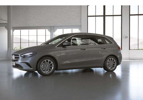 Mercedes-Benz B 180, 2020 3