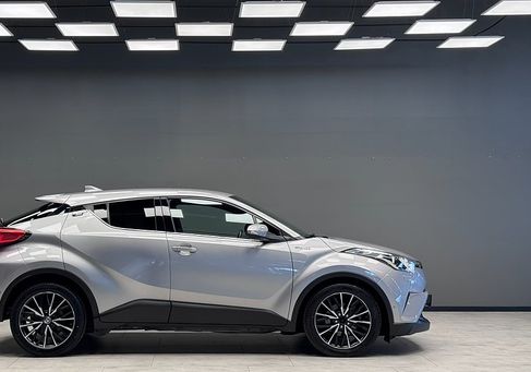 Toyota C-HR, 2017