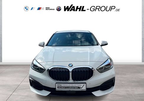 BMW 118, 2023