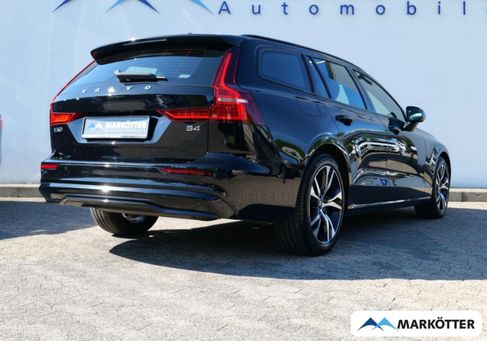 Volvo V60, 2022 3