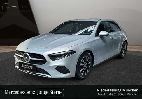 Mercedes-Benz A 180, 2023