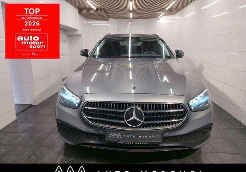 Mercedes-Benz E 200, 2022