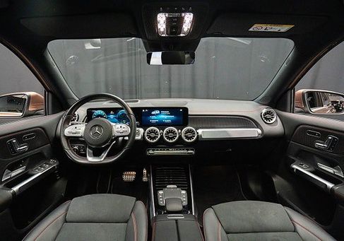 Mercedes-Benz EQB, 2022
