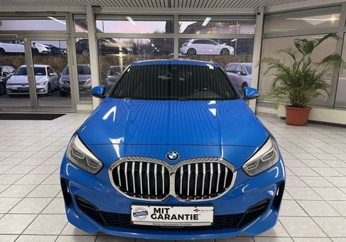 BMW 118, 2021