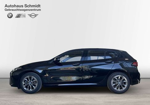 BMW 120, 2025