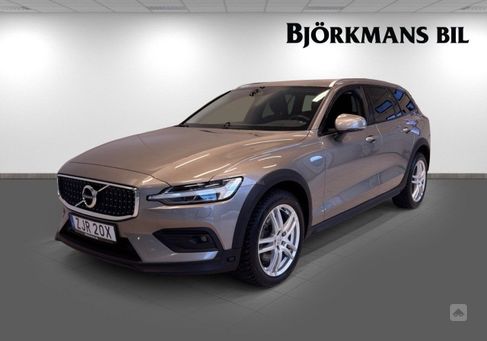 Volvo V60 Cross Country, 2022