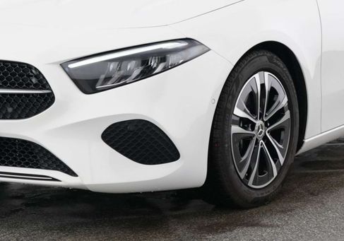 Mercedes-Benz A 200, 2025