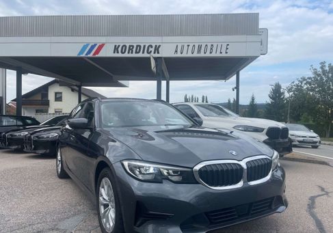 BMW 320, 2022
