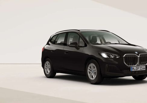 BMW 216, 2025 2