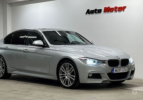 BMW 330, 2015