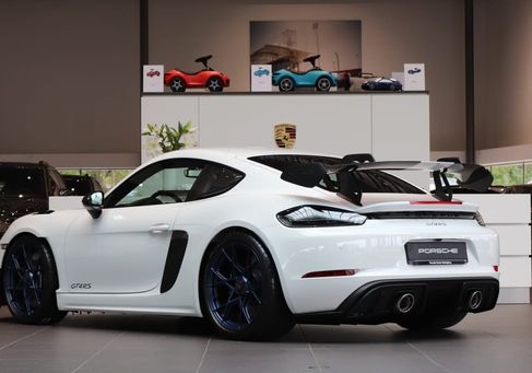 Porsche Cayman, 2025