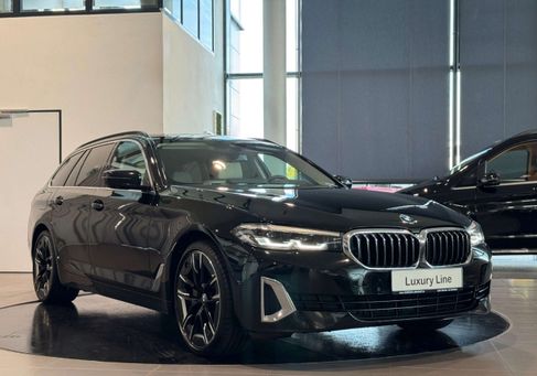 BMW 530, 2022 3