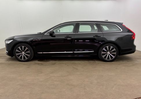 Volvo V90, 2022