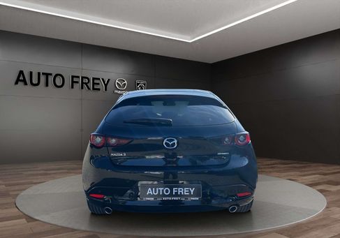 Mazda 3, 2024