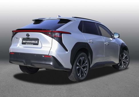 Toyota bZ4X, 2023 2