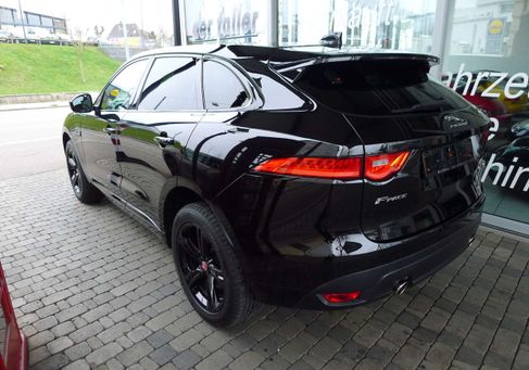 Jaguar F-Pace, 2018