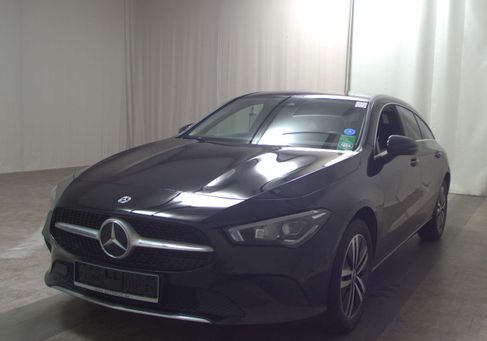 Mercedes-Benz CLA 250, 2022