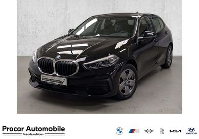 BMW 118, 2022