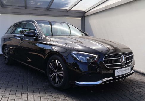 Mercedes-Benz E 200, 2020 2