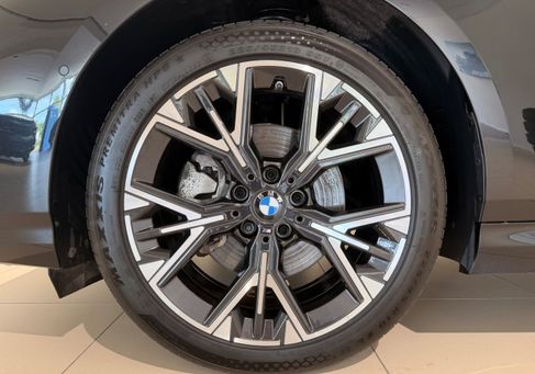BMW 120, 2025