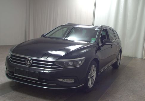 Volkswagen Passat, 2022