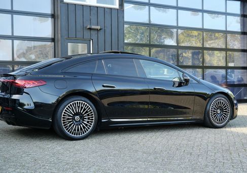 Mercedes-Benz EQS, 2022 3