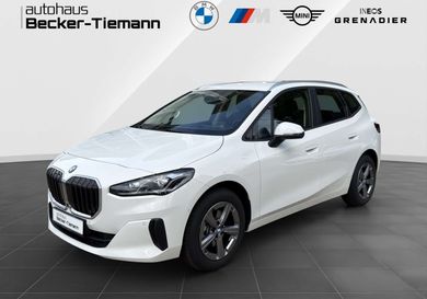 BMW 220, 2025