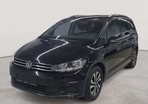 Volkswagen Touran, 2023 2