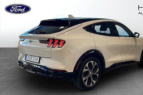 Ford Mustang Mach-E, 2021