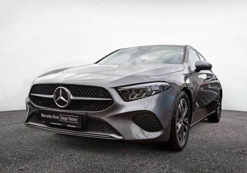 Mercedes-Benz A 180, 2025