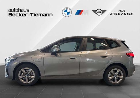 BMW 225, 2022