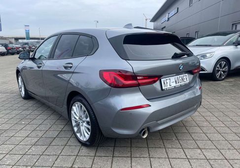 BMW 118, 2021