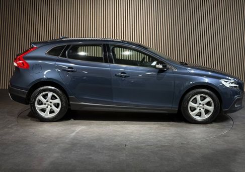Volvo V40 Cross Country, 2019 2