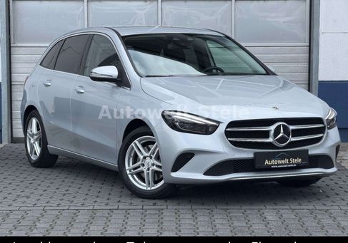 Mercedes-Benz B 220, 2022 2