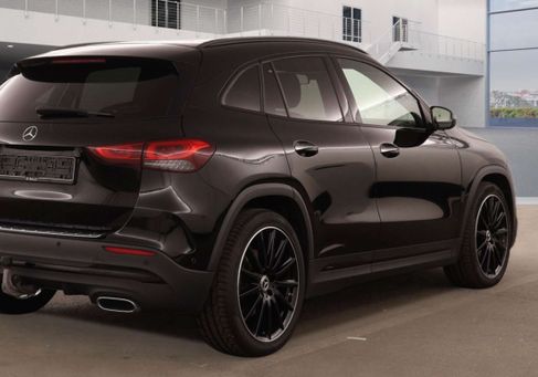 Mercedes-Benz GLA 220, 2020
