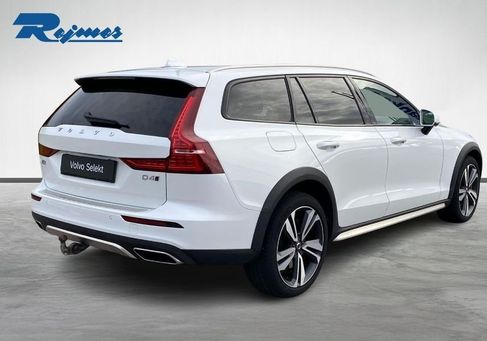 Volvo V60 Cross Country, 2020