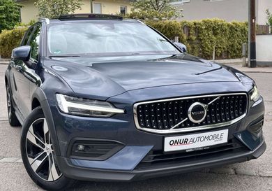 Volvo V60 Cross Country, 2022