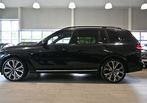 BMW X7, 2025 2