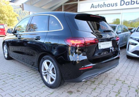 Mercedes-Benz B 220, 2023