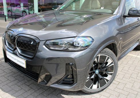 BMW iX, 2022