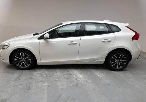 Volvo V40, 2017